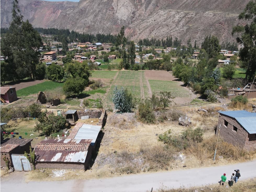 VENDO TERRENO 500 M2 SECTOR MEDIA LUNA URUBAMBA CUSCO PERU - 1