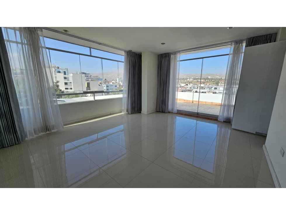 VENTA DPTO AL FRENTE DEL CLUB INTERNACIONAL - 1