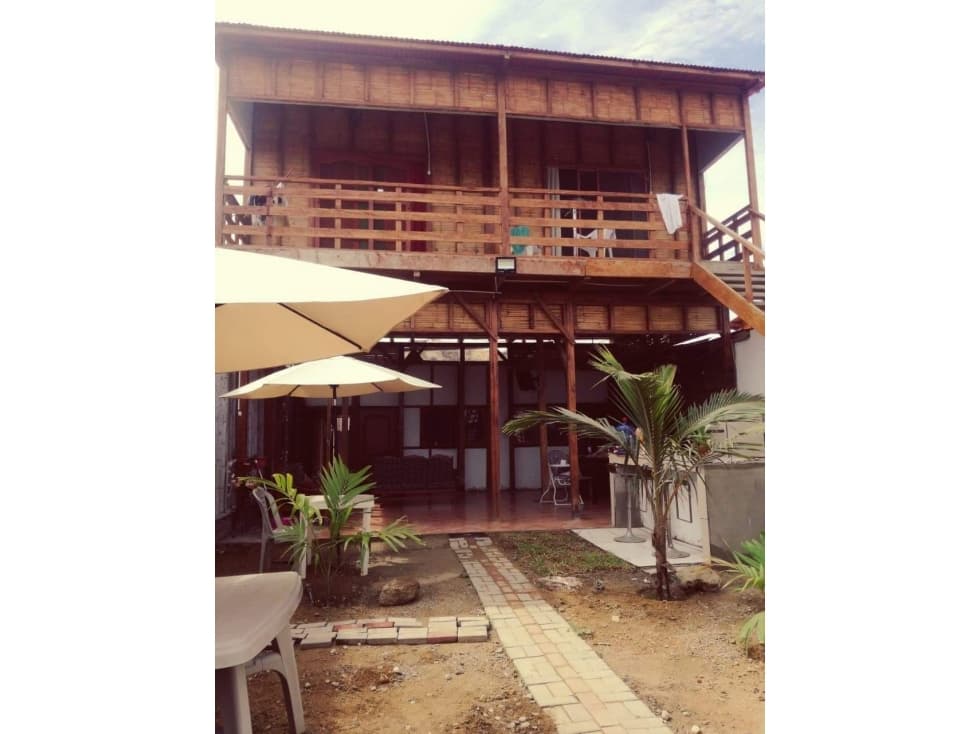 VENDO LINDA CASA FRENTE AL MAR DE ZORRITOS - 1