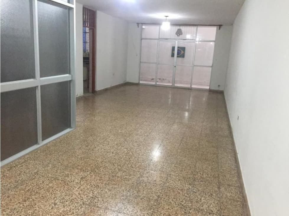 ALQUILO CASA PARA OFICINAS, MIRAFLORES, PIURA - 1