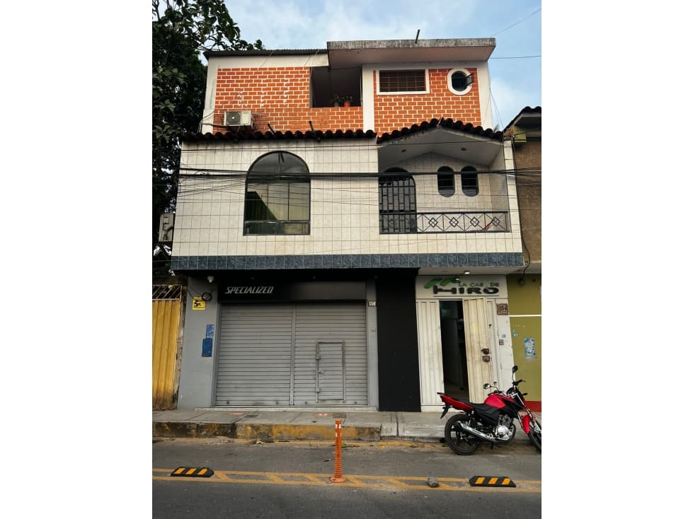 Casa + Local Comercial en venta - Tarapoto - Centro - 1