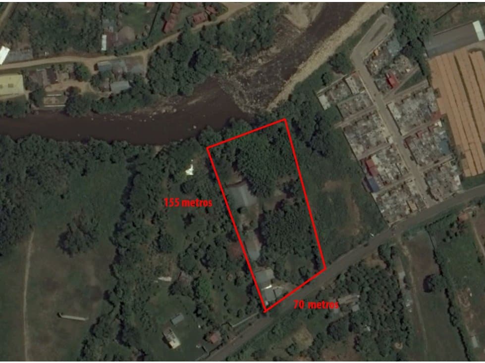 Venta de Excelente Terreno y Casa - 1