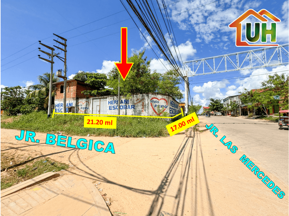 VENDO CASA DE 02 PISOS EN ESQUINA - CERCA A C.C REAL PLAZA - 1