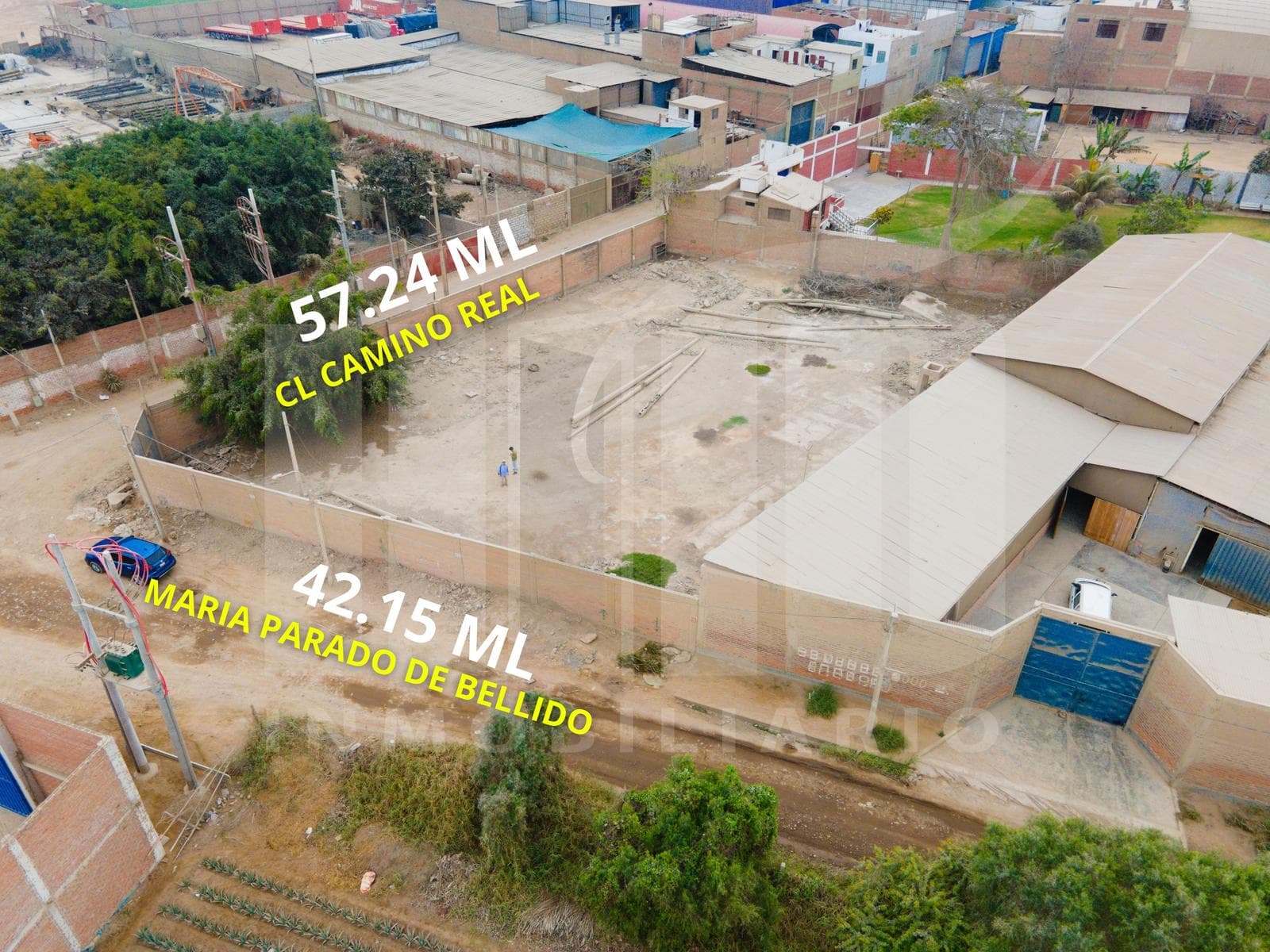 Terreno Industrial en Esquina y Plano en Urb. Chacracerro - 1