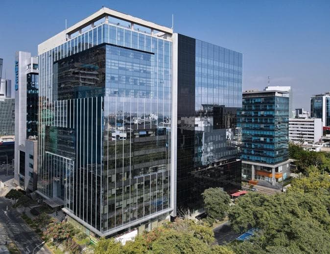 Oficina en Platinum Plaza I - 1