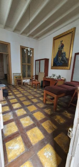 Venta de casa como terreno en Chorrillos - 1