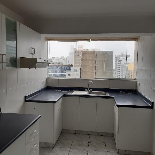 Departamento limite San Isidro - Magdalena - 1