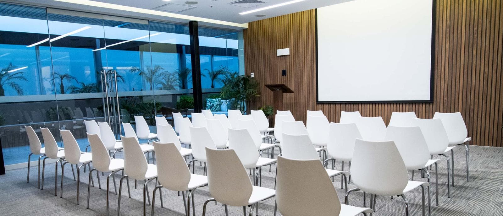 OFICINA CENTRO EMPRESARIAL SAN ISIDRO - OF 401 Y 1401 (609-480-73) - 1