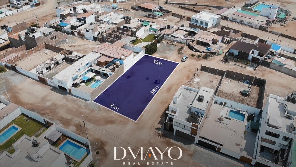 Ocasión! Se Vende Gran Terreno de 2 lotes con 3 frentes y vista al Mar en Punta Negra - 1