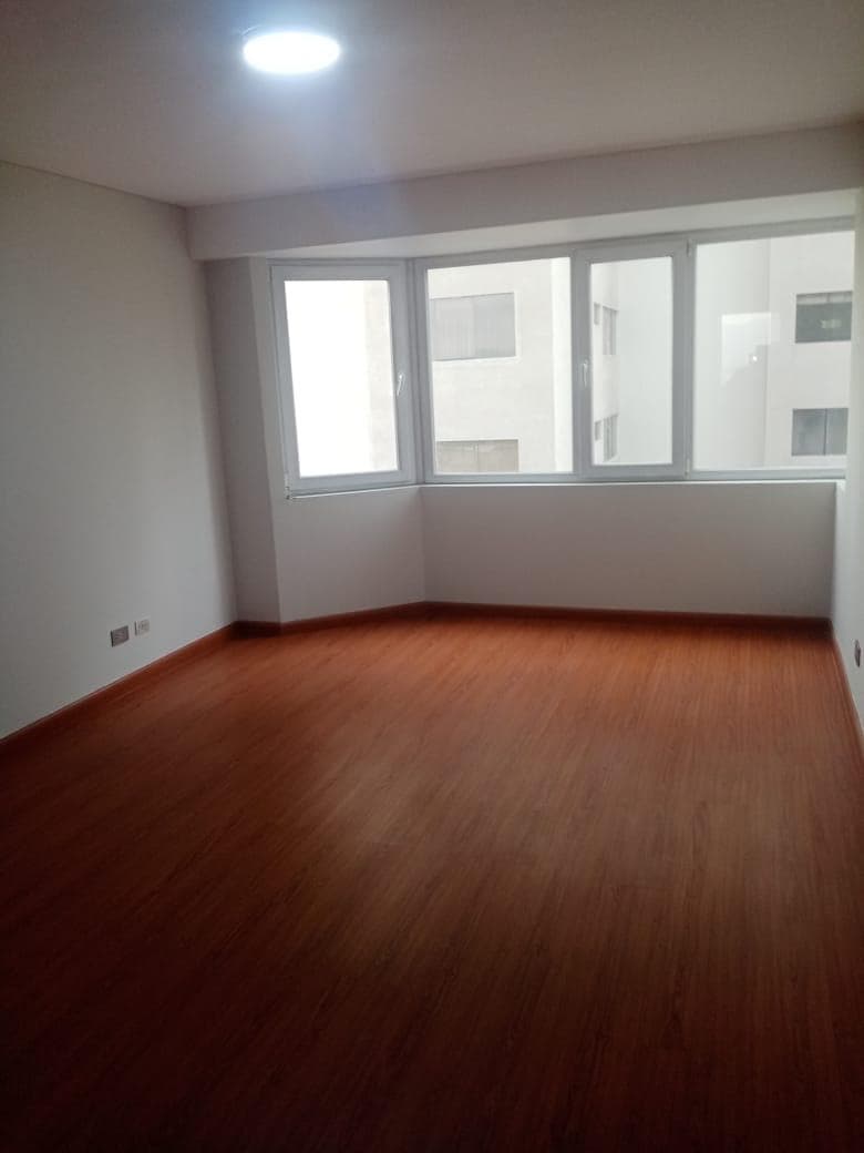 DEPARTAMENTO EN ALQUILER DE 3 DORMITORIOS - 2400 SOLES - 1