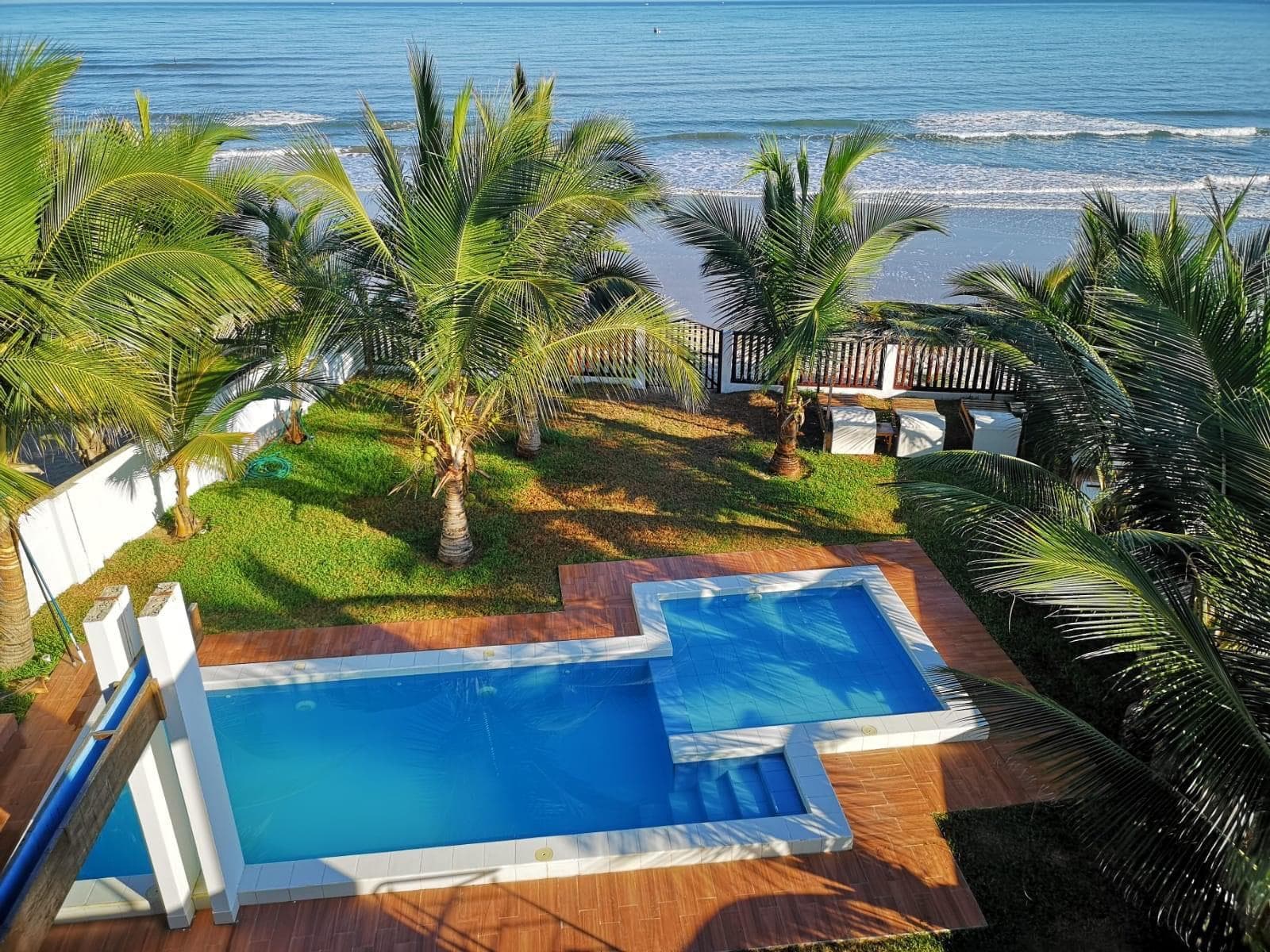 Casa De Playa Frente Al Mar En Zorrito - Tumbes - 1