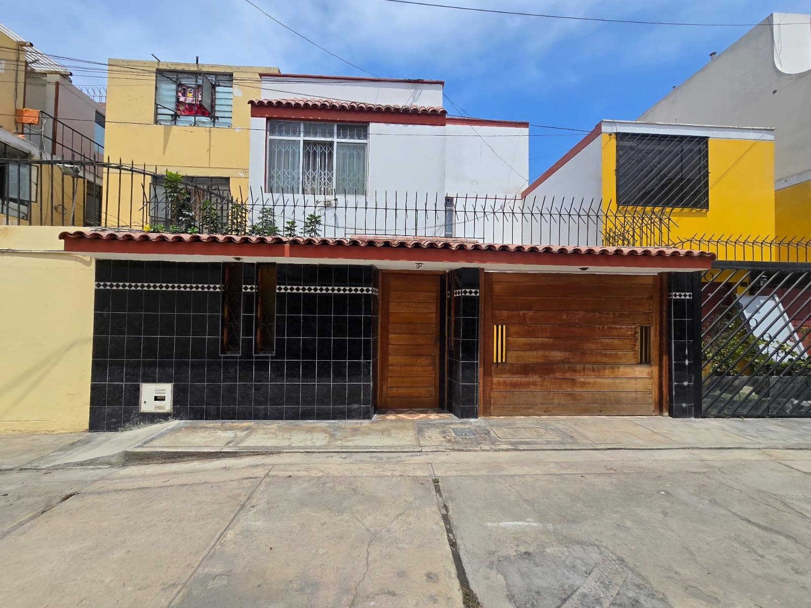 Oportunidad Casa en Venta Pueblo Libre - Cerca Club Aelu - 1