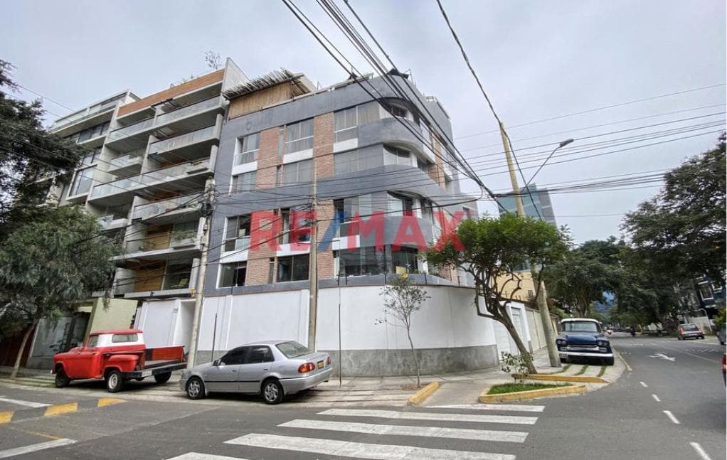 Vendo Edificio Residencial A Espaldas Del Hotel Marriott - 1