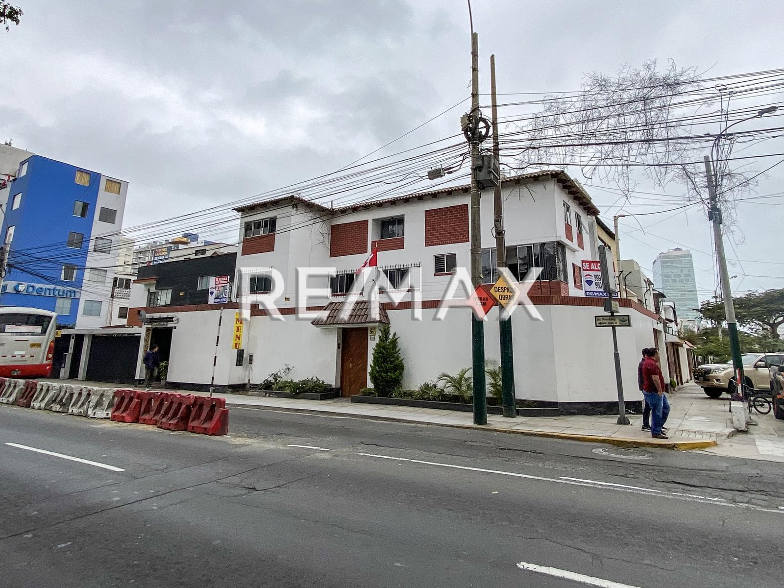 Local Comercial en Alquiler en Esquina a - 1