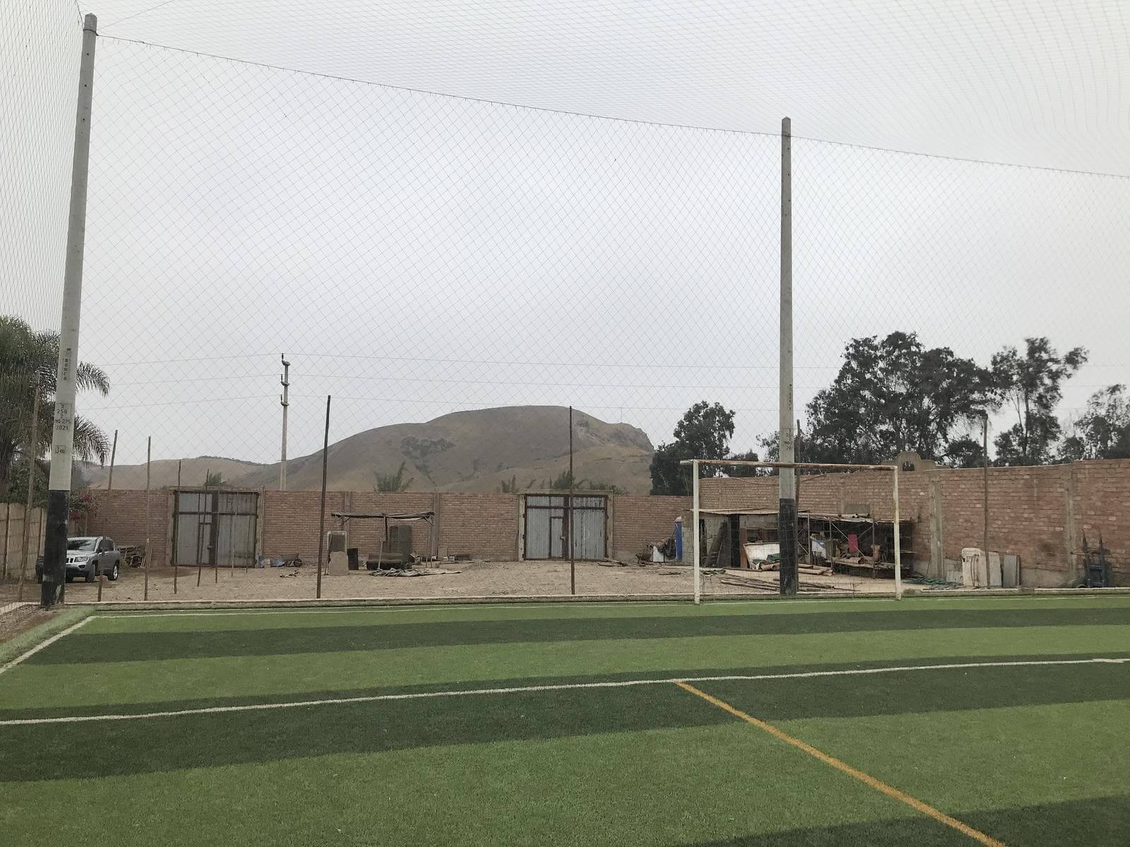 Alquilo Terreno ideal para depósito, taller, hospedaje y exhibición caninos - 1