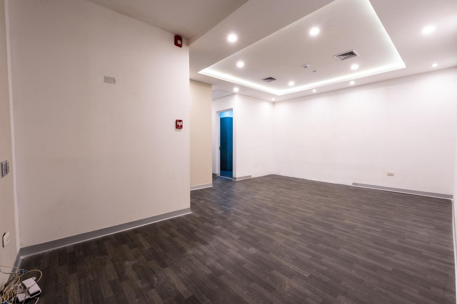 LISTA PARA ENTREGA - OFICINA 154.77 m2 - IMPLEMENTADA E IMPECABLE - VISTA AVENIDA BENAVIDES - 1