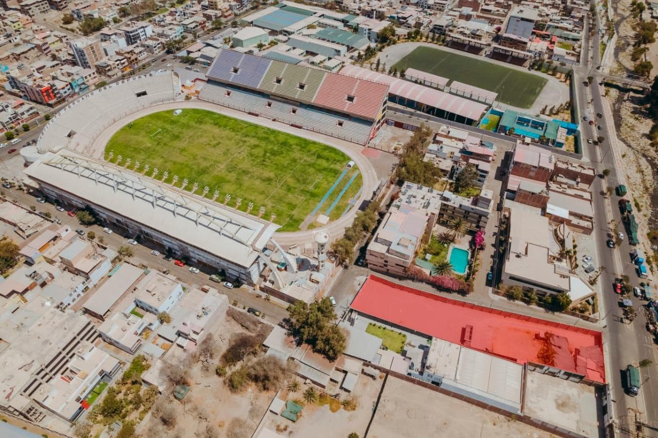 Terreno con Excelente Potencial, Atención empresas - 1