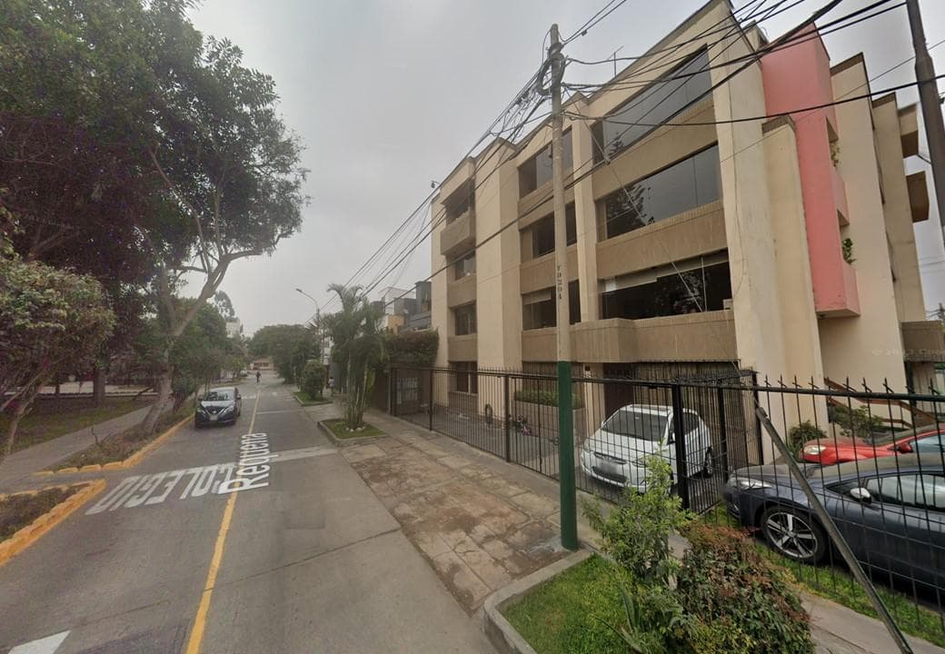 VENTA DEPARTAMENTO EN HIGUERETA FRENTE A PARQUE - 1