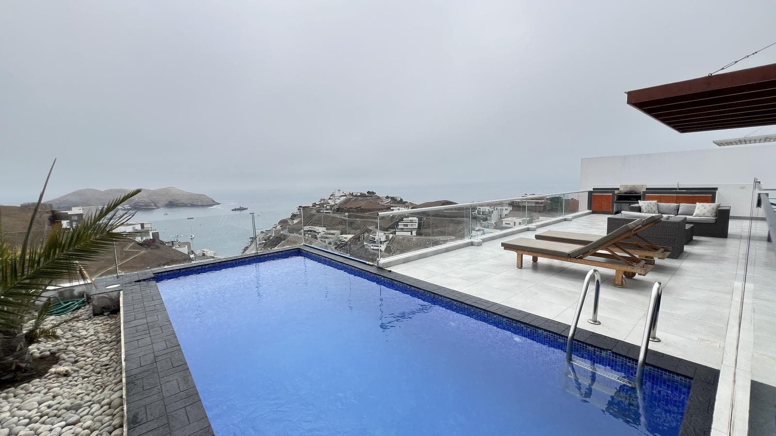 Casa de Playa con Vista Frontal al Mar en Poseidón KM 57 - 1