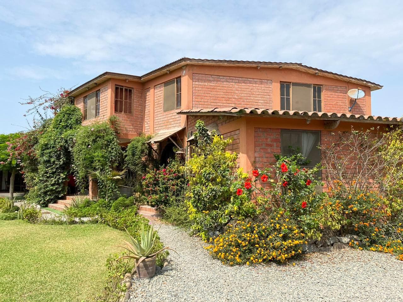 Casa De Campo Con Gran Área Para Eventos En El Corazón De Pachacamac - 1