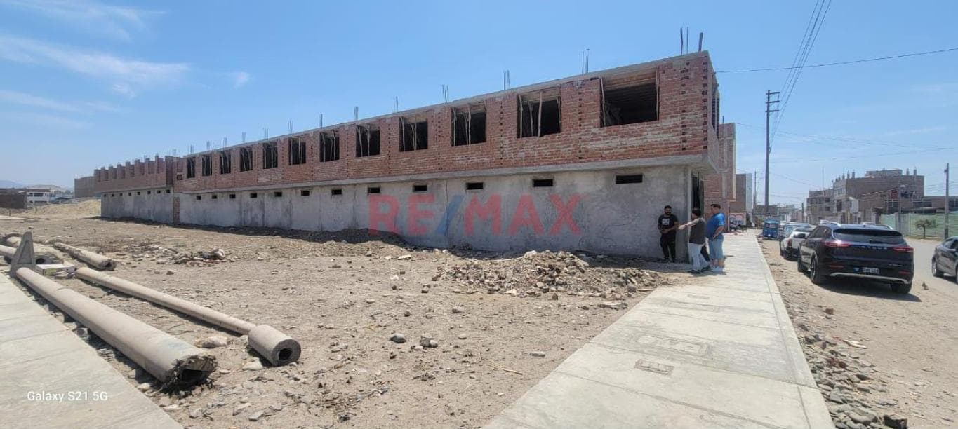 Se Vende Tiendas En La Asociacion De Comerciantes Cristo Redentor - 1