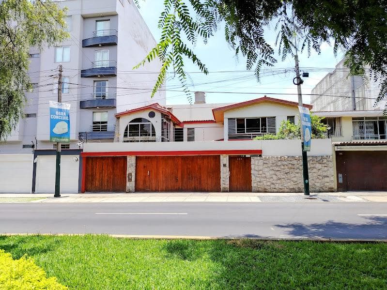 Casa a la Venta en Higuereta - Santiago de Surco - 1