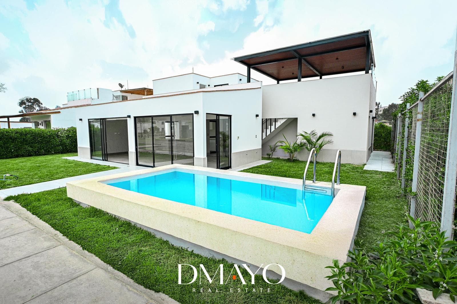 Venta Casa Asia Condominio Patmos - Acceso a playa Terraza, Parrilla con Piscina y AC - 1
