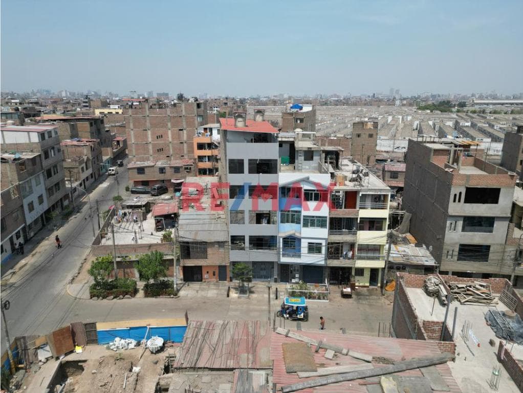 Vendo Edificio De 6 Pisos Moderno En El Agustino - 1