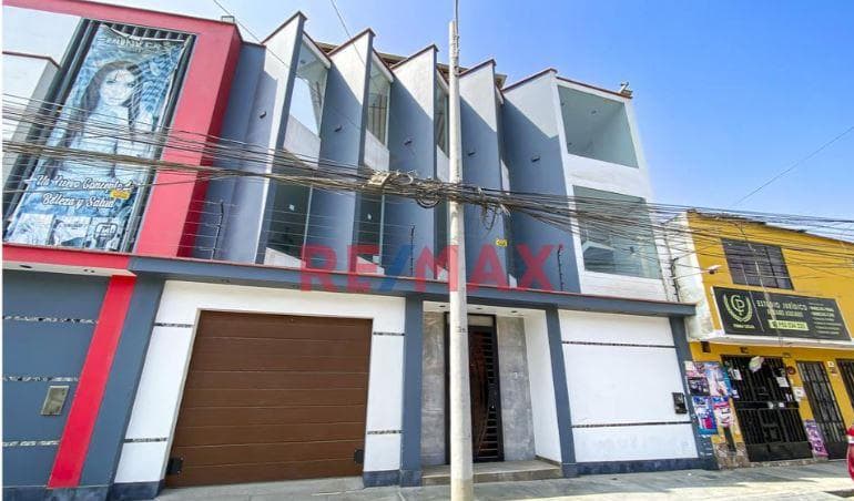 Local Comercial De 3 Pisos , Con Acabados A1 ! Listo Para Iniciar Tu Negocio - 1