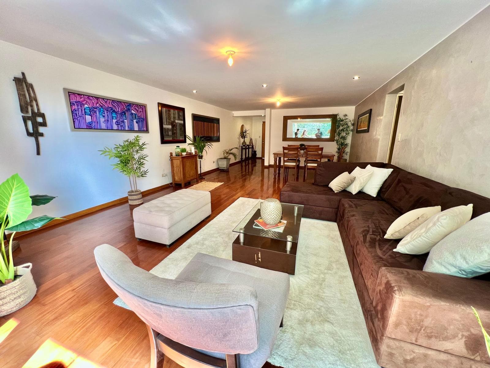 VENTA DE HERMOSO DEPARTAMENTO EN CONDOMINIO PRIVADO EN SURCO - 1