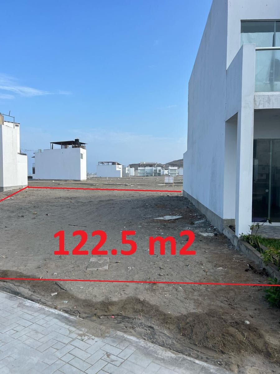 Venta Terreno en Condominio Playa Hueso Los Reyes - 1