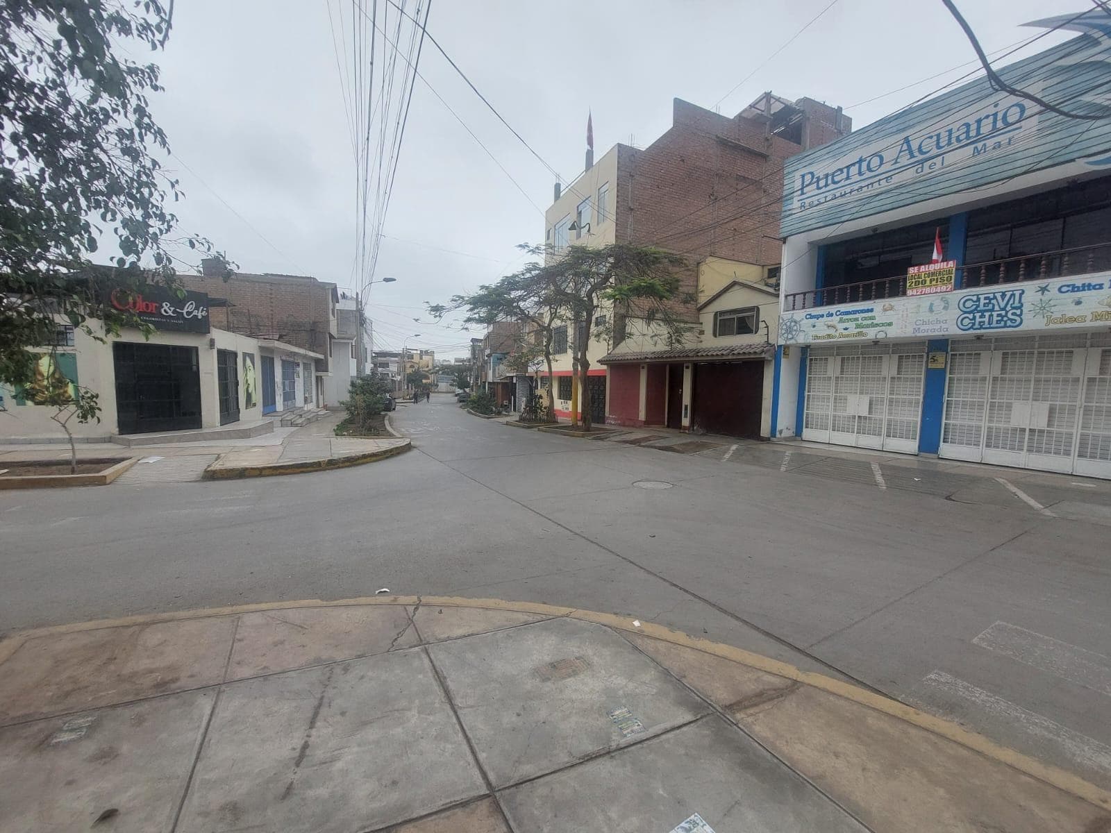 Alquiler de Local Comercial en San Juan de Miraflores - 1