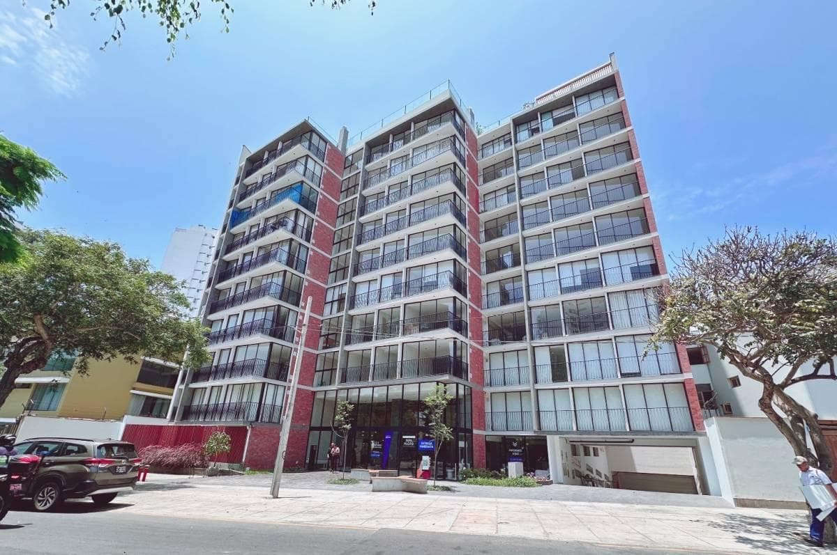 Departamento en Miraflores a una cuadra del Malecon Cisneros ID: 3 6 0 4 0 - 1