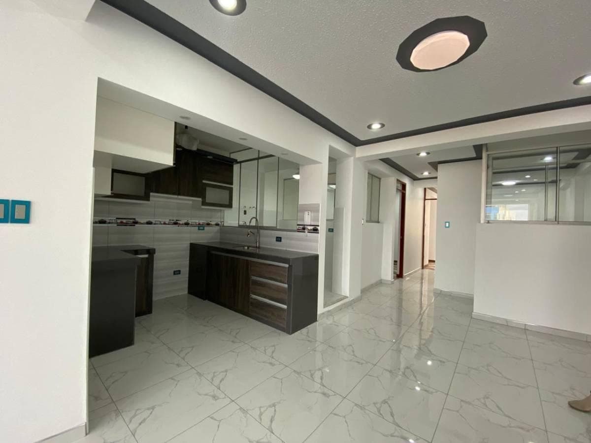 VENDO DPTO DE ESTRENO EN PUENTE PIEDRA Id: 3 8 8 0 7 - 1