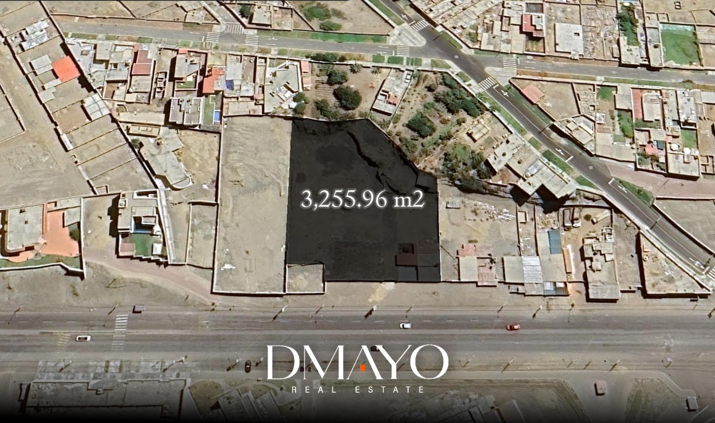 Venta Terreno de 3256 m2 - Con Acceso a Centros Comerciales y a 11 minutos del Aeropuerto Trujillo - 1
