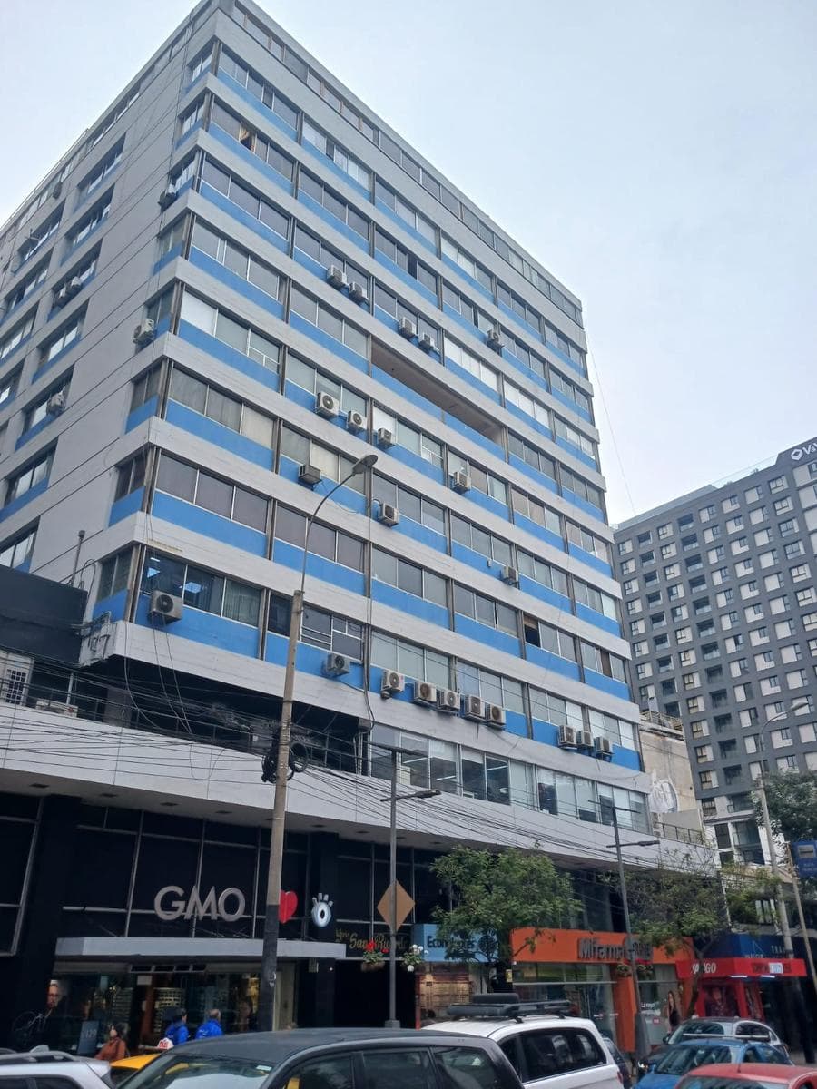 GRAN OPORTUNIDAD VENTA DE CENTRO MÉDICO EN MIRAFLORES - 1