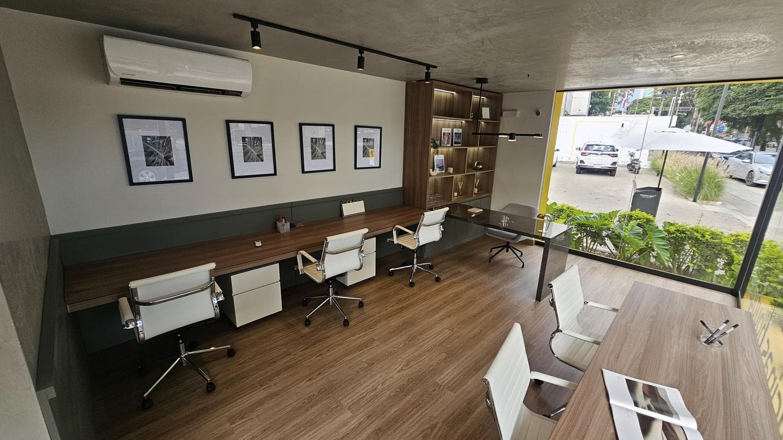 Oficina de estreno en VENTA - Miraflores - - 1