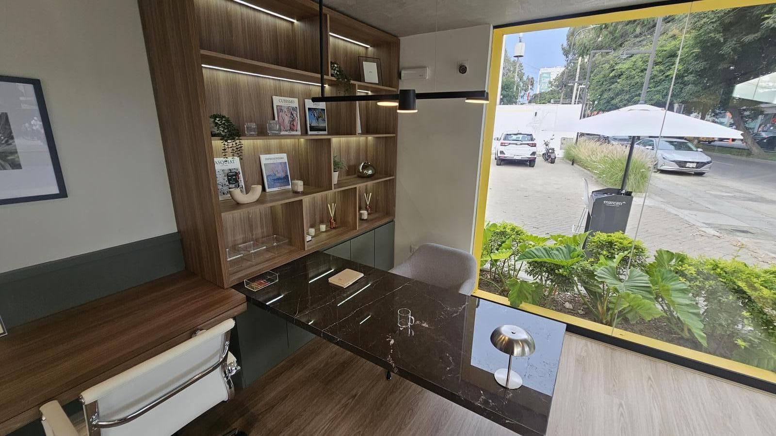 Oficina de estreno en VENTA - Miraflores - NO PAGA ALCABALA - 1