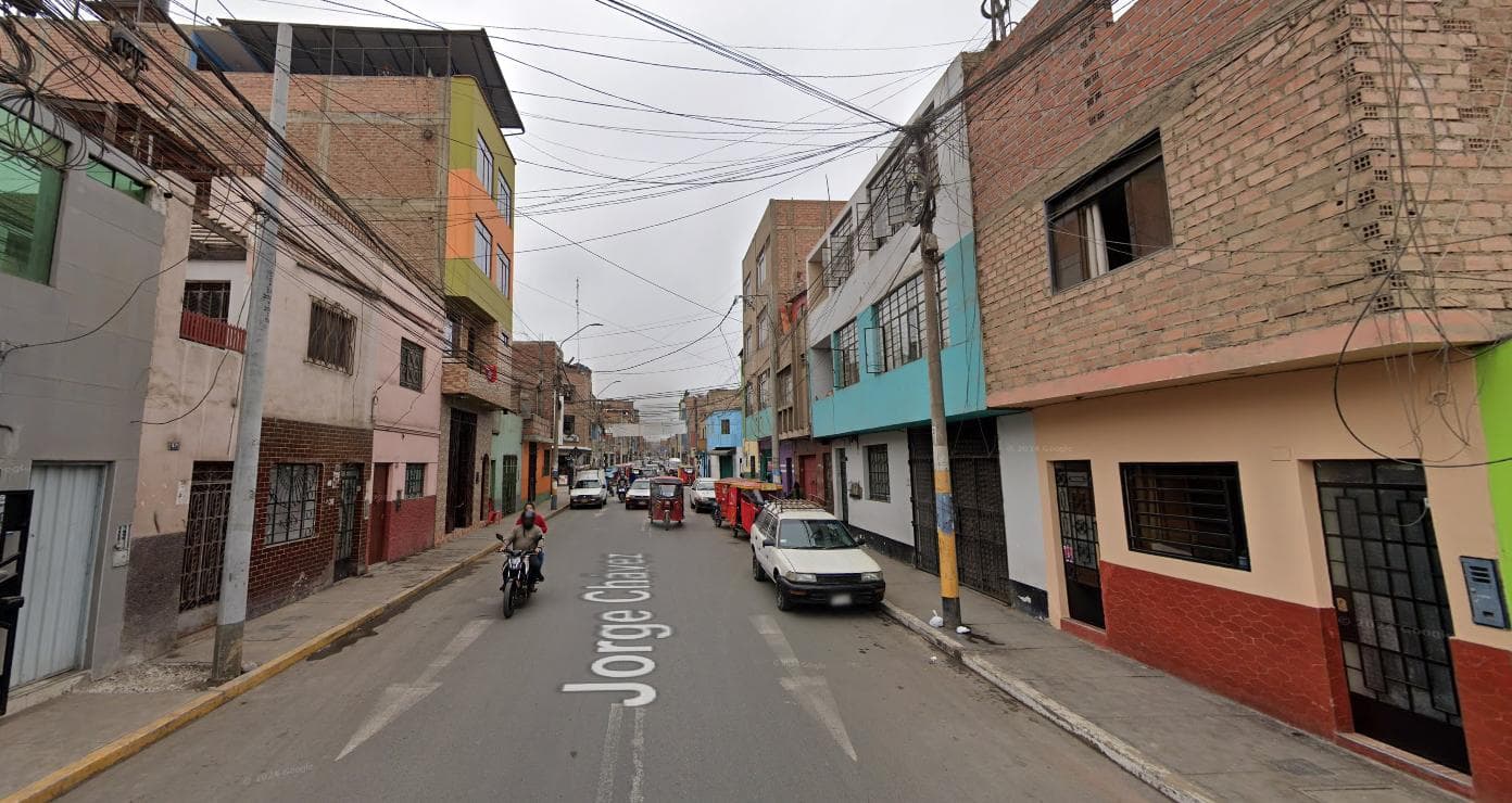 Casa en el Centro de Huaral, Av.Jorge Chavez - 1