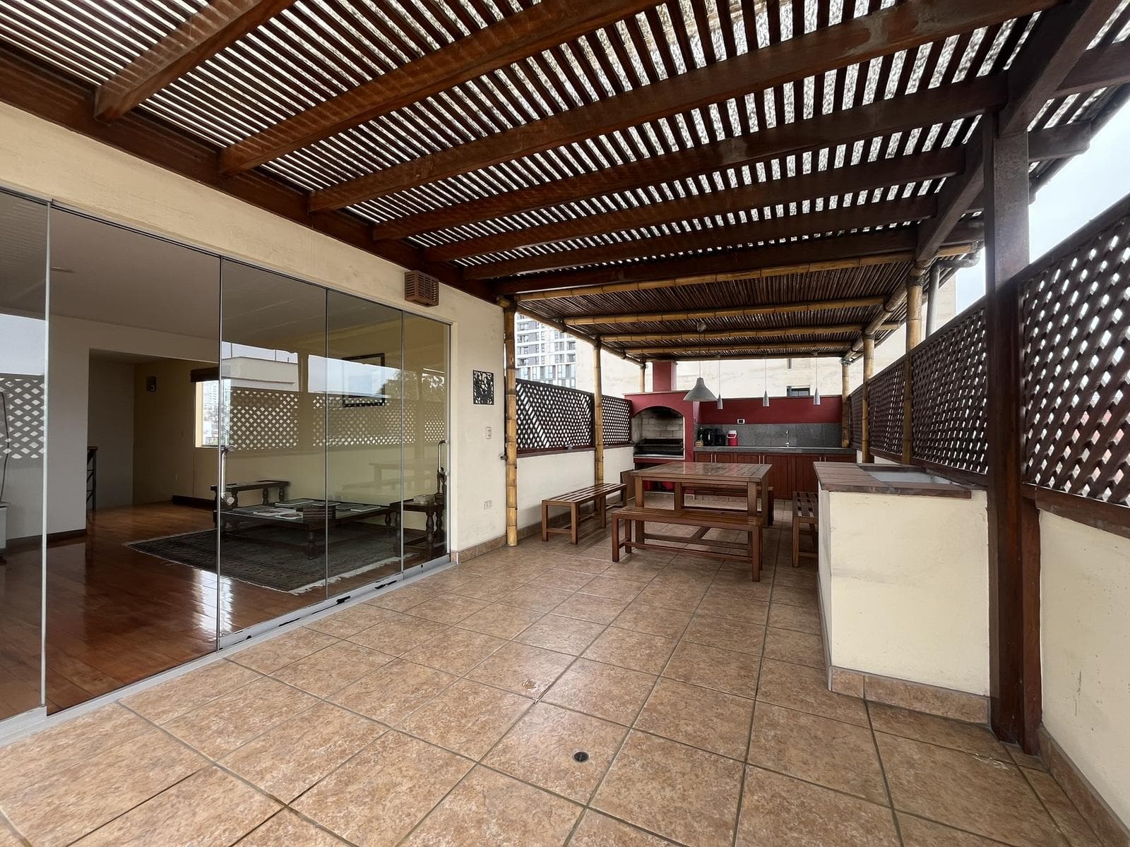 Departamento con Gran Terraza cerca a Parque en San Antonio - 1