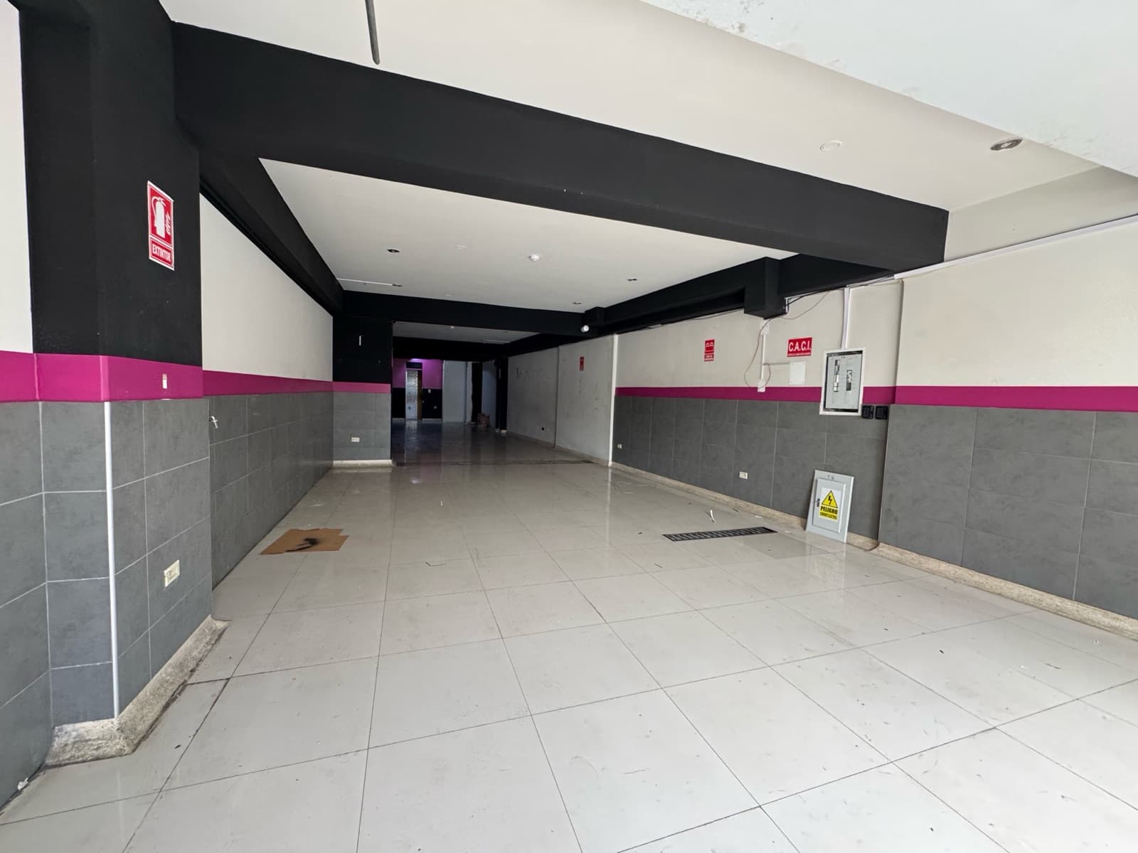 Alquilo Local Impecable en El Carmen, Surquillo – Ideal para Varios Rubros - 1