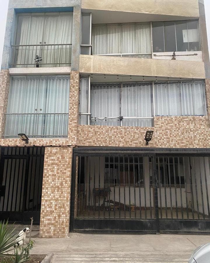 URB. ESMERALDA CARABAYLLO VENTA BONITO DEPARTAMENTO DE 66 M2 MUY BIEN UBICADO - 1