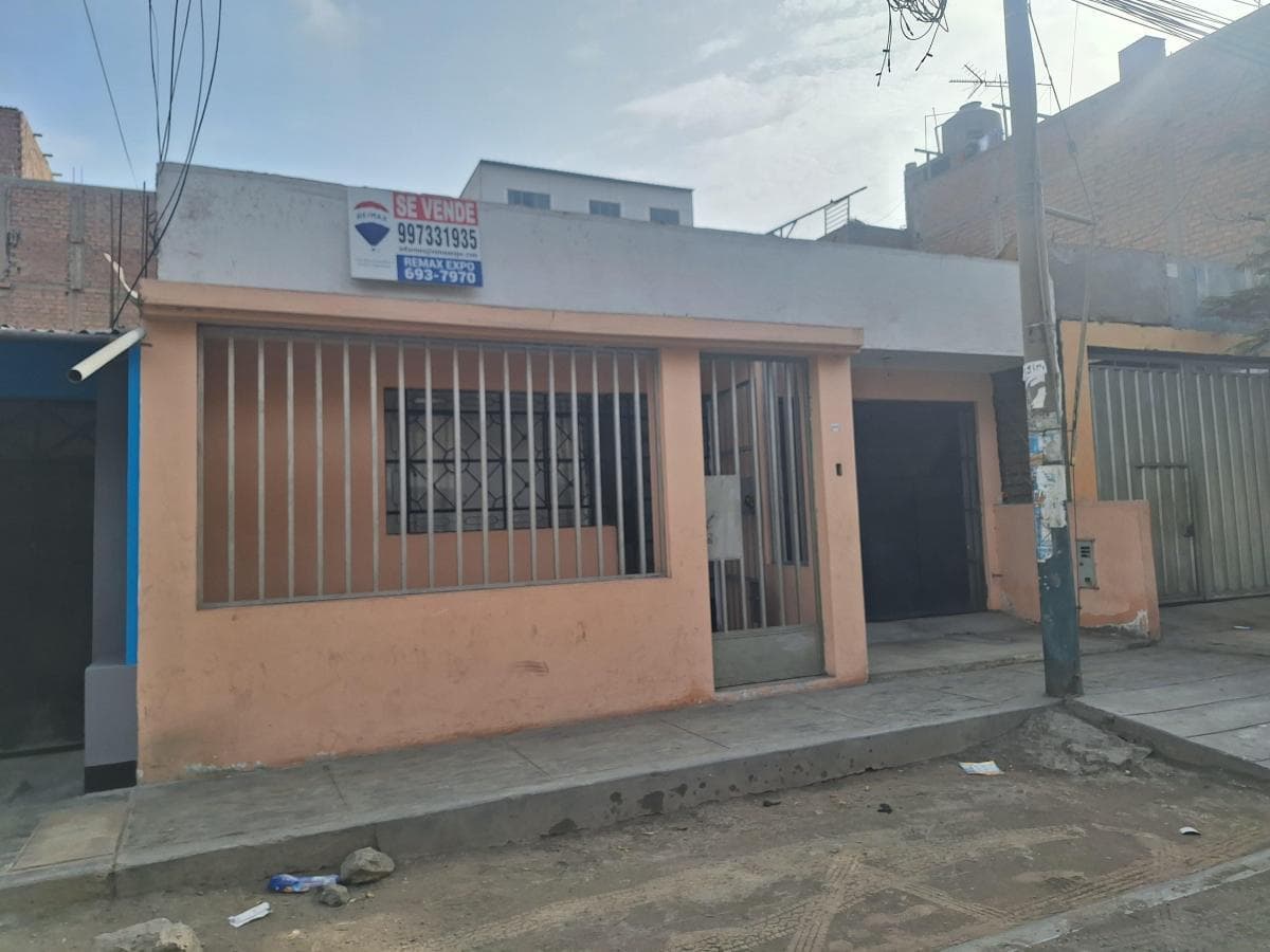 Casa en Venta en Comas de 160 Mts - 1