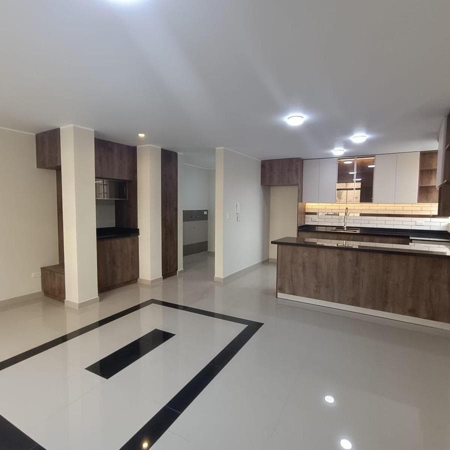 Se Vende Departamento 303 Chorrillos Urb. Delicias de Villa - 1
