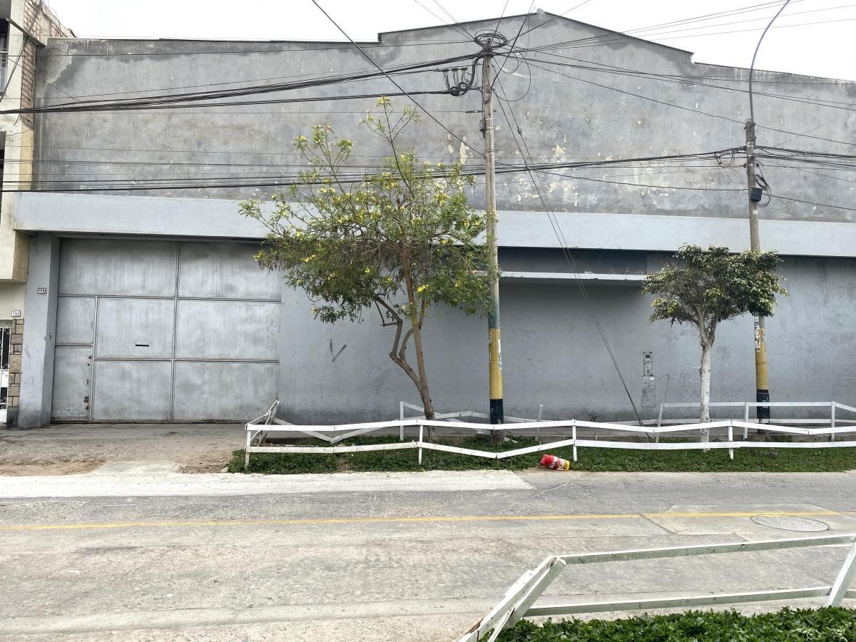 Venta de Terreno en Breña Parámetros Para 7 Pisos - 1