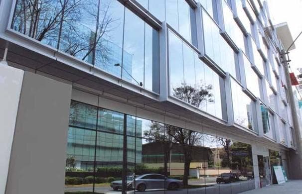 Local Comercial 1er Piso Puerta a la Calle - 1