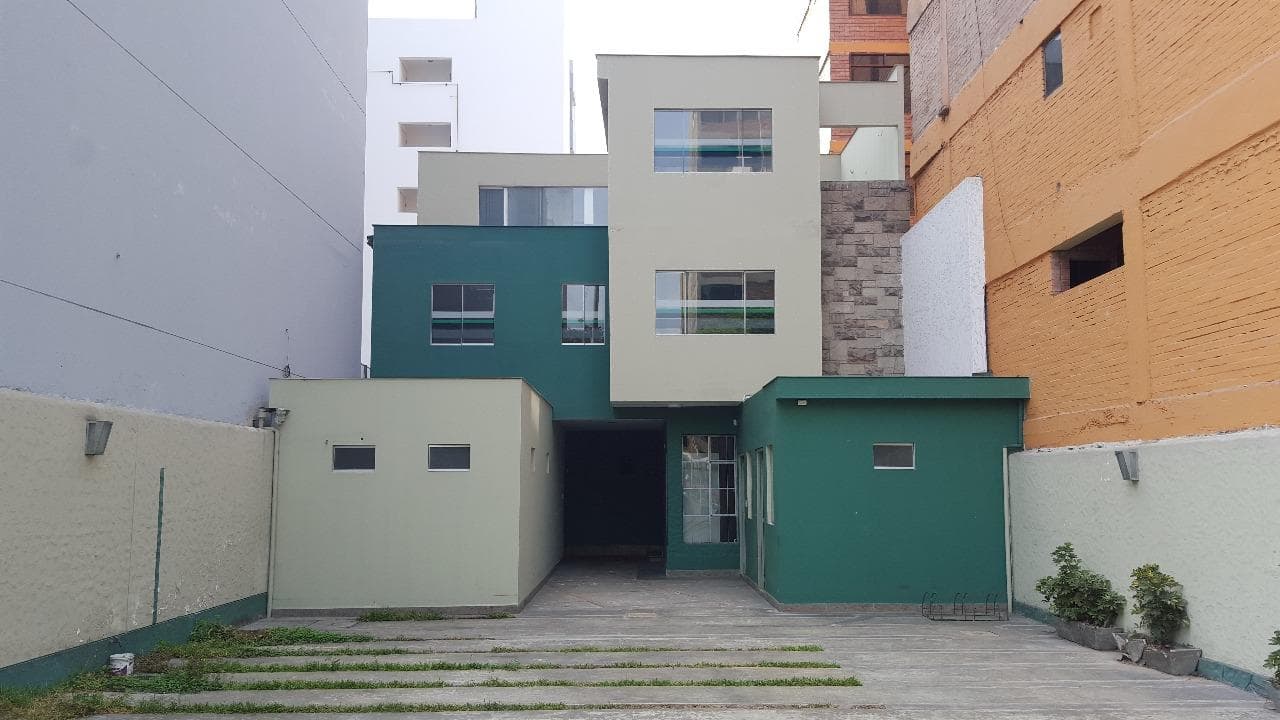 Local en Pardo Miraflores - 1