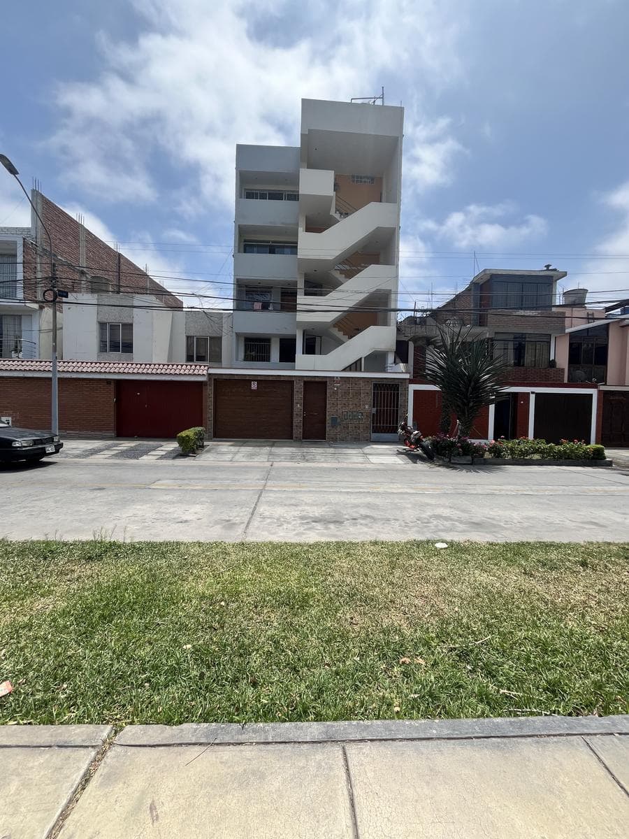 Se vende departamento de 108 m2 en Pueblo Libre - 1