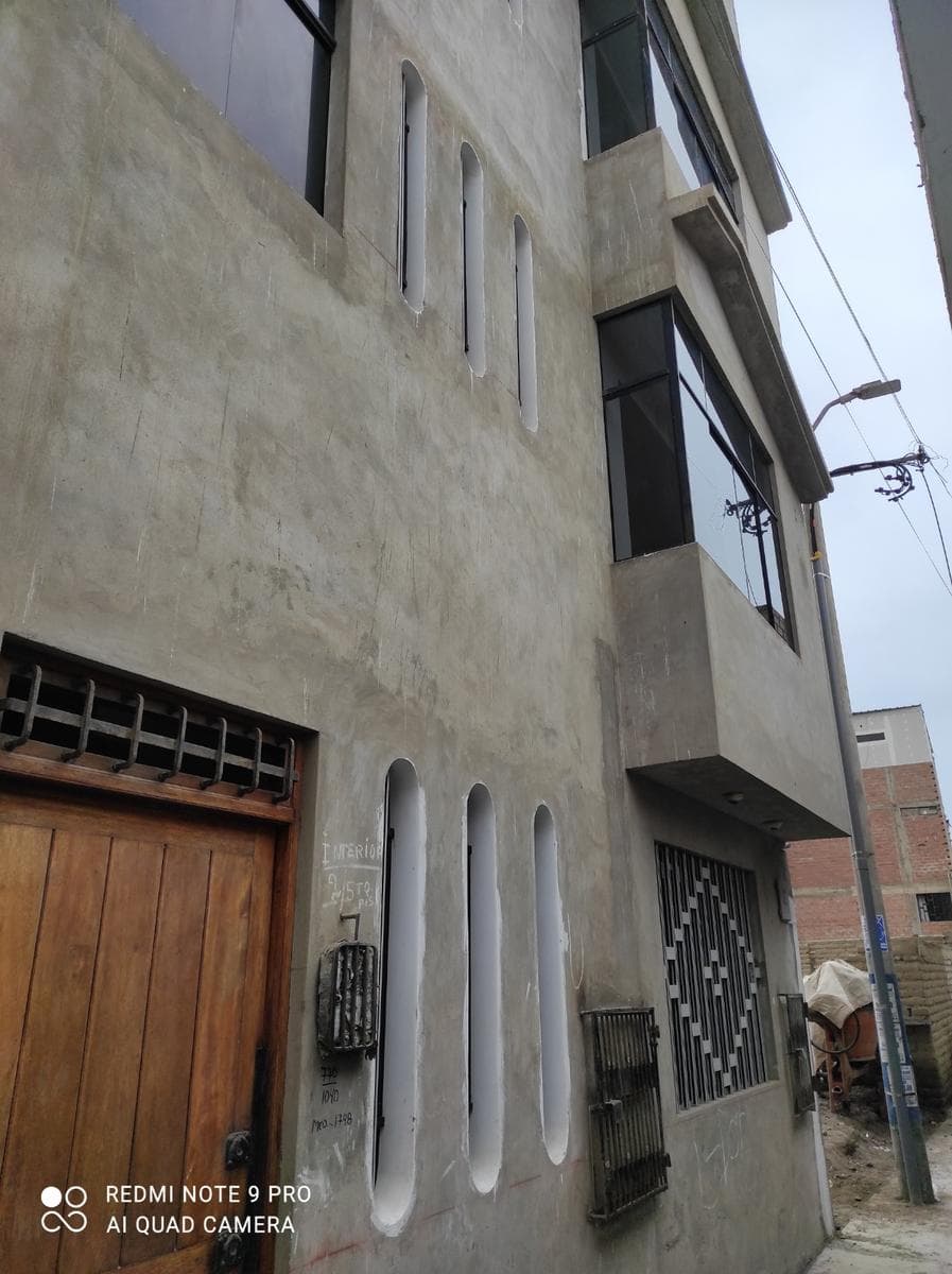 Venta De Edificio Multifamiliar En Barranca - 1