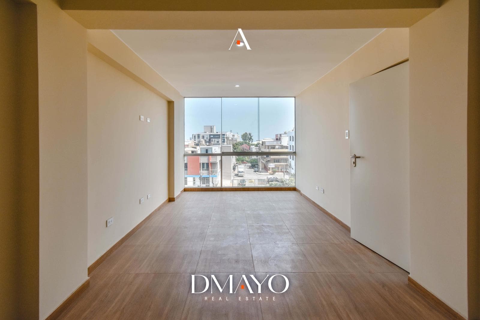 Venta Departamento de 2 Dormitorios cerca a la Av. Canadá - San Luis - 1